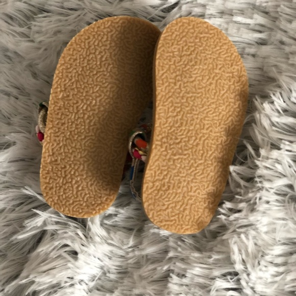 Infant paint splattered sandals - Picture 3 of 3